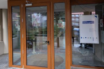 Porta Principale dell'Edificio Comunale